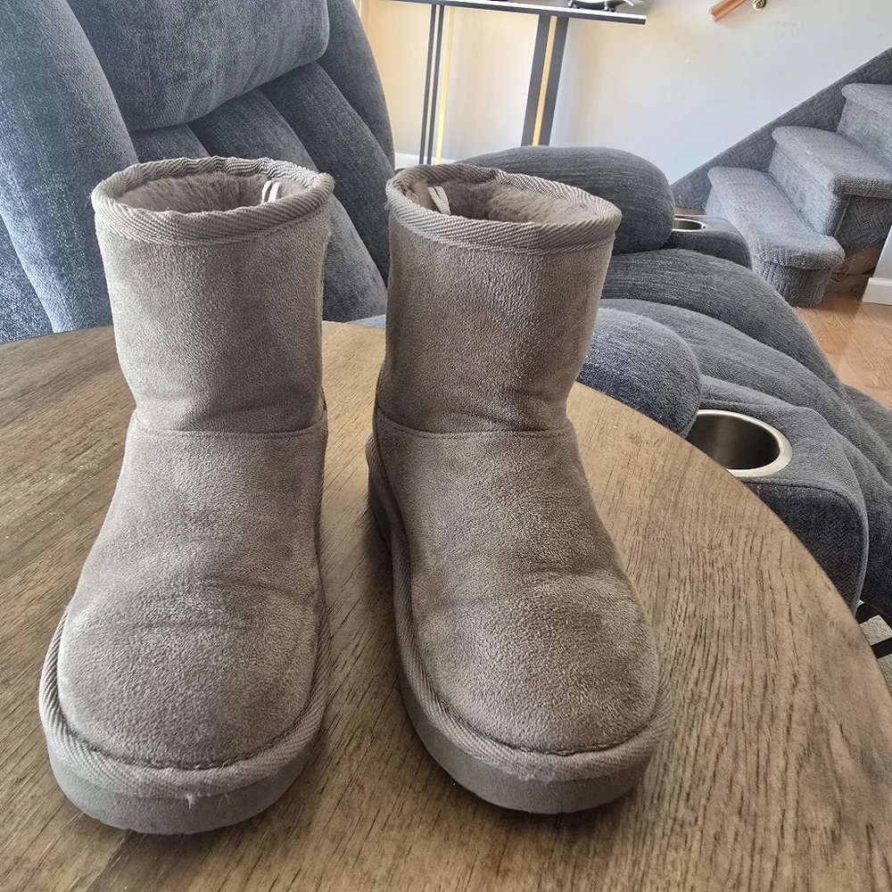 Tan Cozy Slippers with Suede Texture